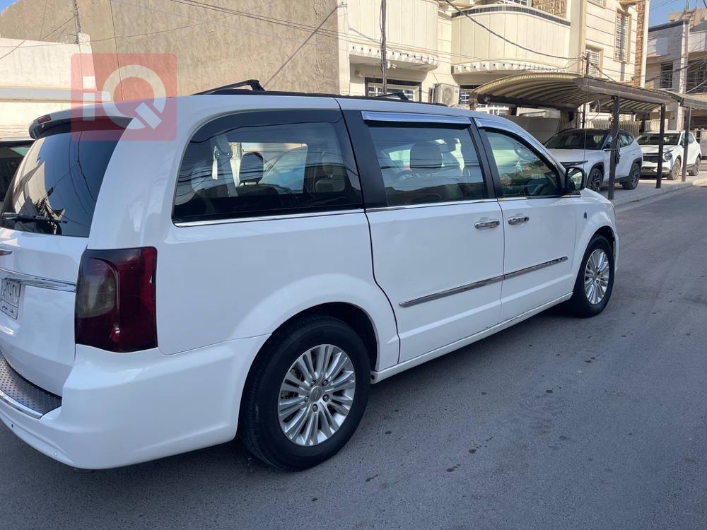 کرایسلەر تاون ئاند کەنتری